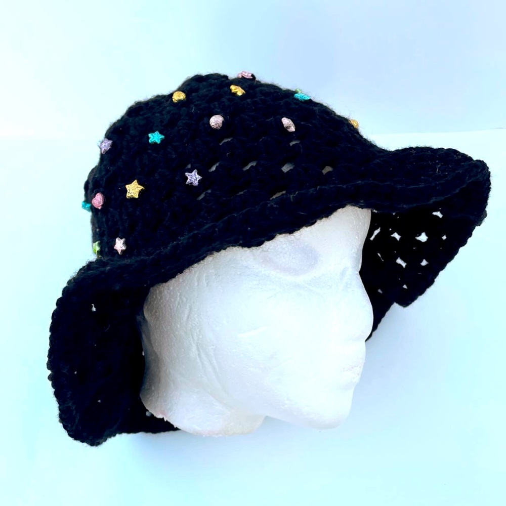 Handmade crochet bucket hat 👒